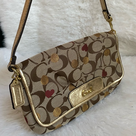 COACH SECRET ADMIRER LARGE FLAP WRISTLET WALLET 46934 - Picture 10 of 15